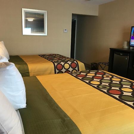 Bay Hill Inns & Suites Neepawa Ngoại thất bức ảnh