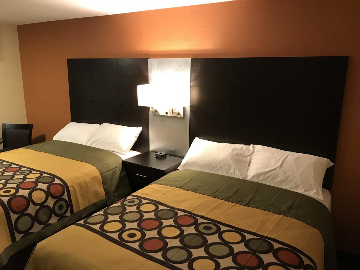 Bay Hill Inns & Suites Neepawa Ngoại thất bức ảnh