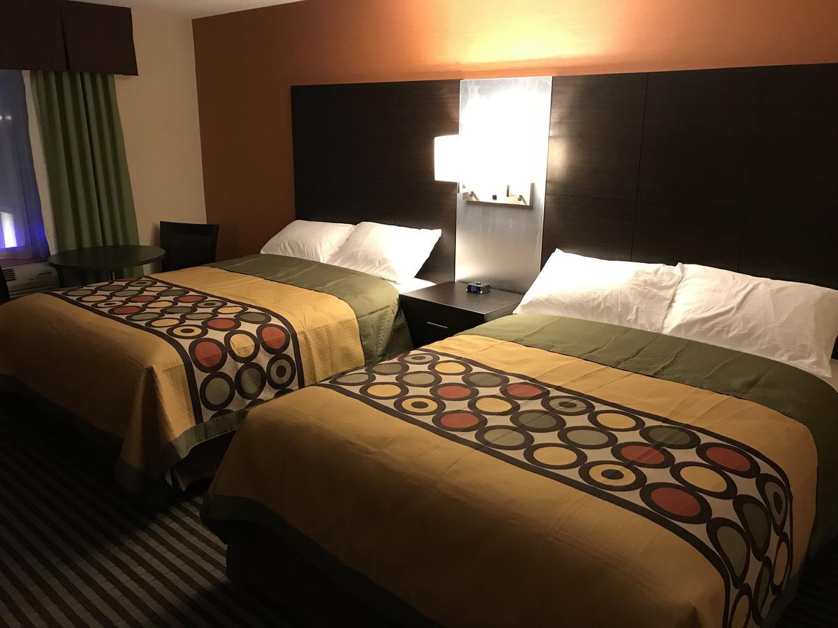 Bay Hill Inns & Suites Neepawa Ngoại thất bức ảnh