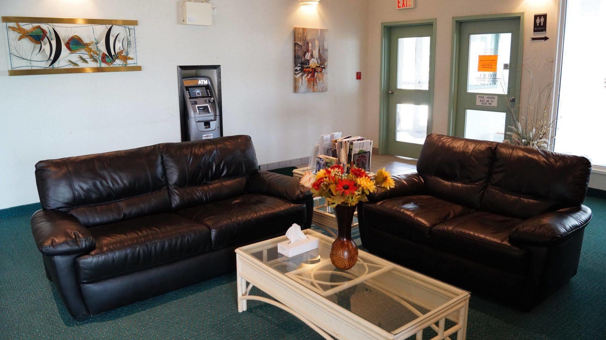 Bay Hill Inns & Suites Neepawa Ngoại thất bức ảnh