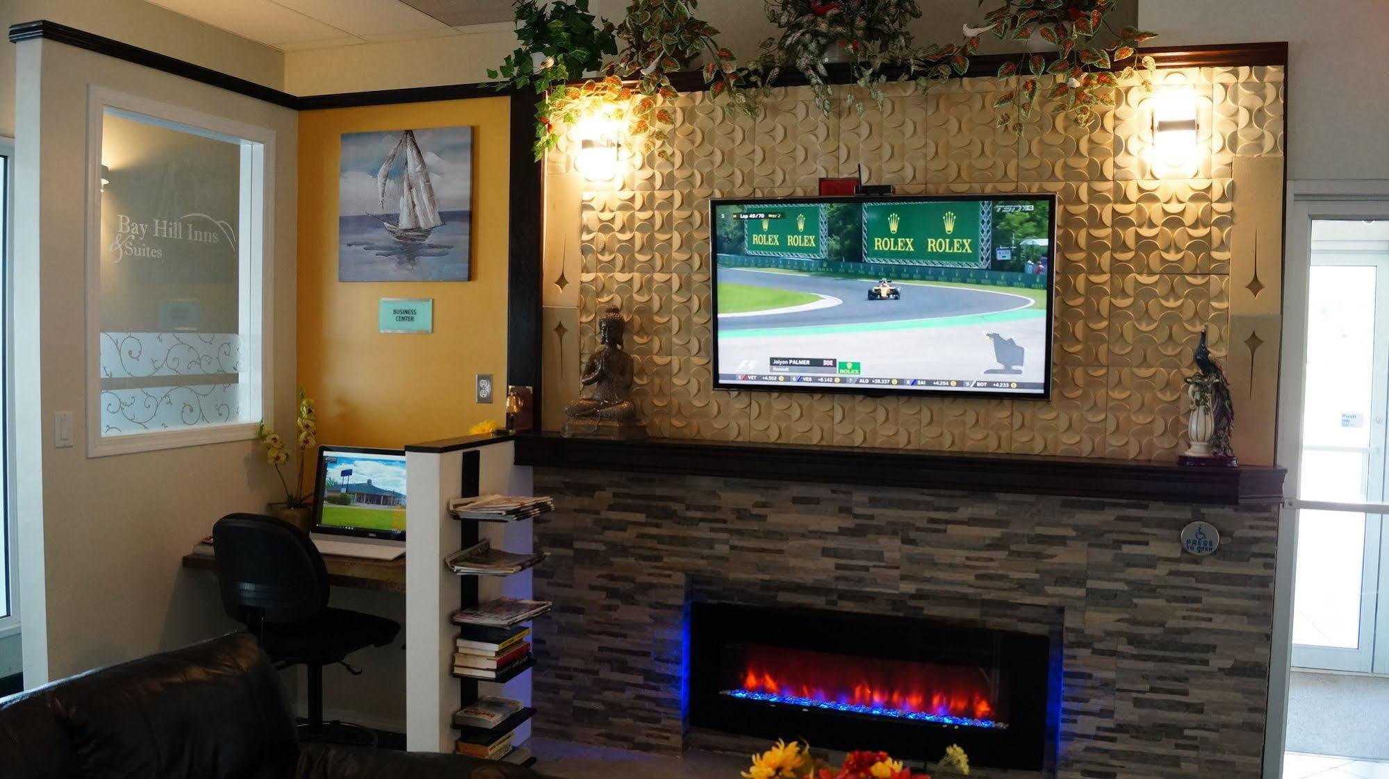 Bay Hill Inns & Suites Neepawa Ngoại thất bức ảnh